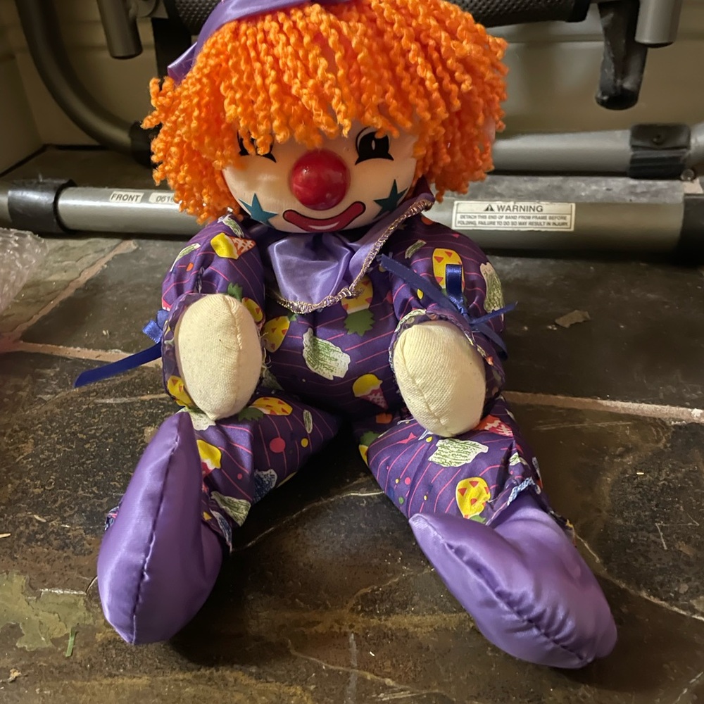 Alton’s vintage musical plush clown - Picture 3 of 8